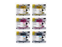 Pack 2C: 6 cartuchos (2 cian, 2 magenta, 2 amarillo) vistos desde arriba, compatibles Brother LC223XL CartuchoYa